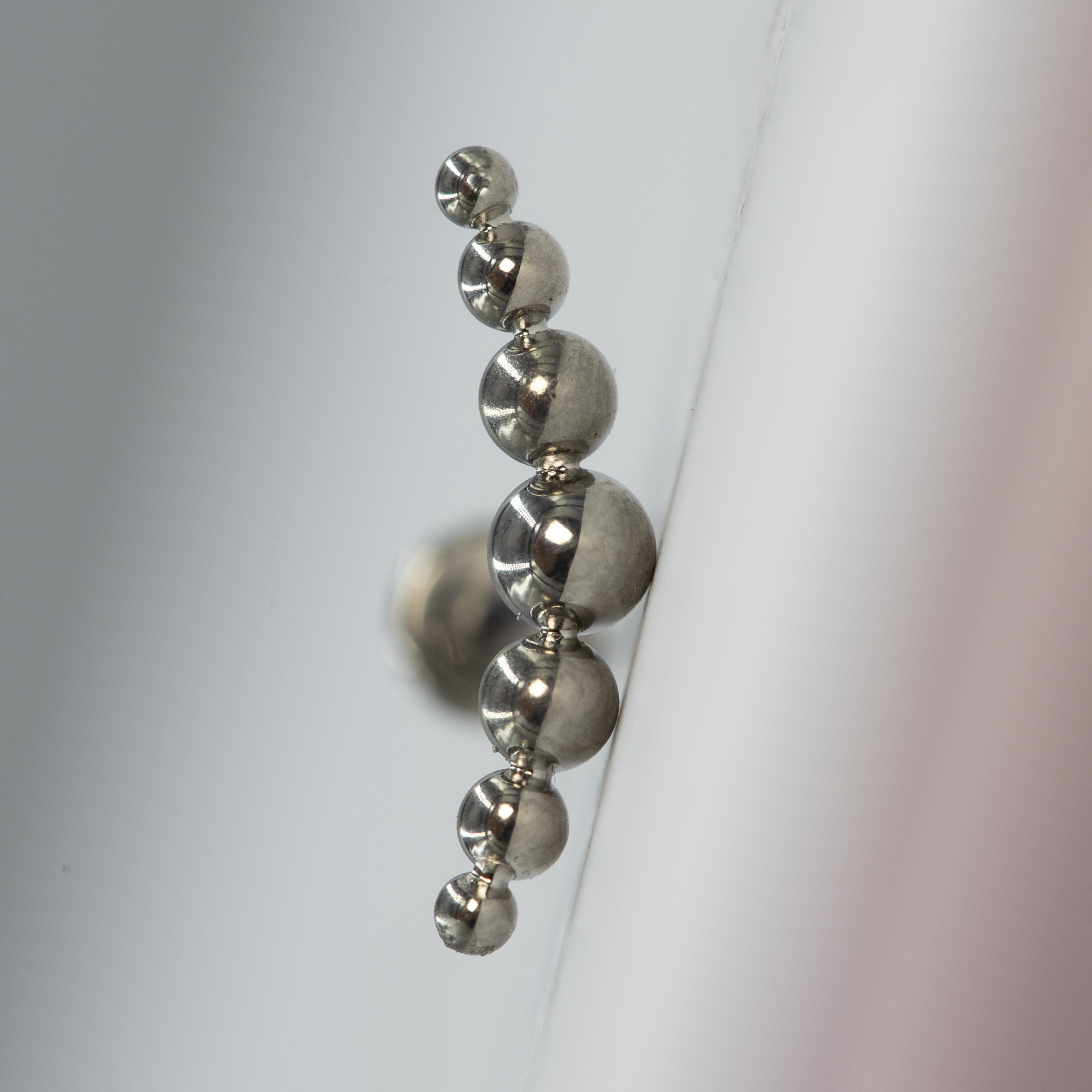 16G Implant Grade Titanium AST - مراجعة Body Jewelry Implant Grade Titanium وسعره