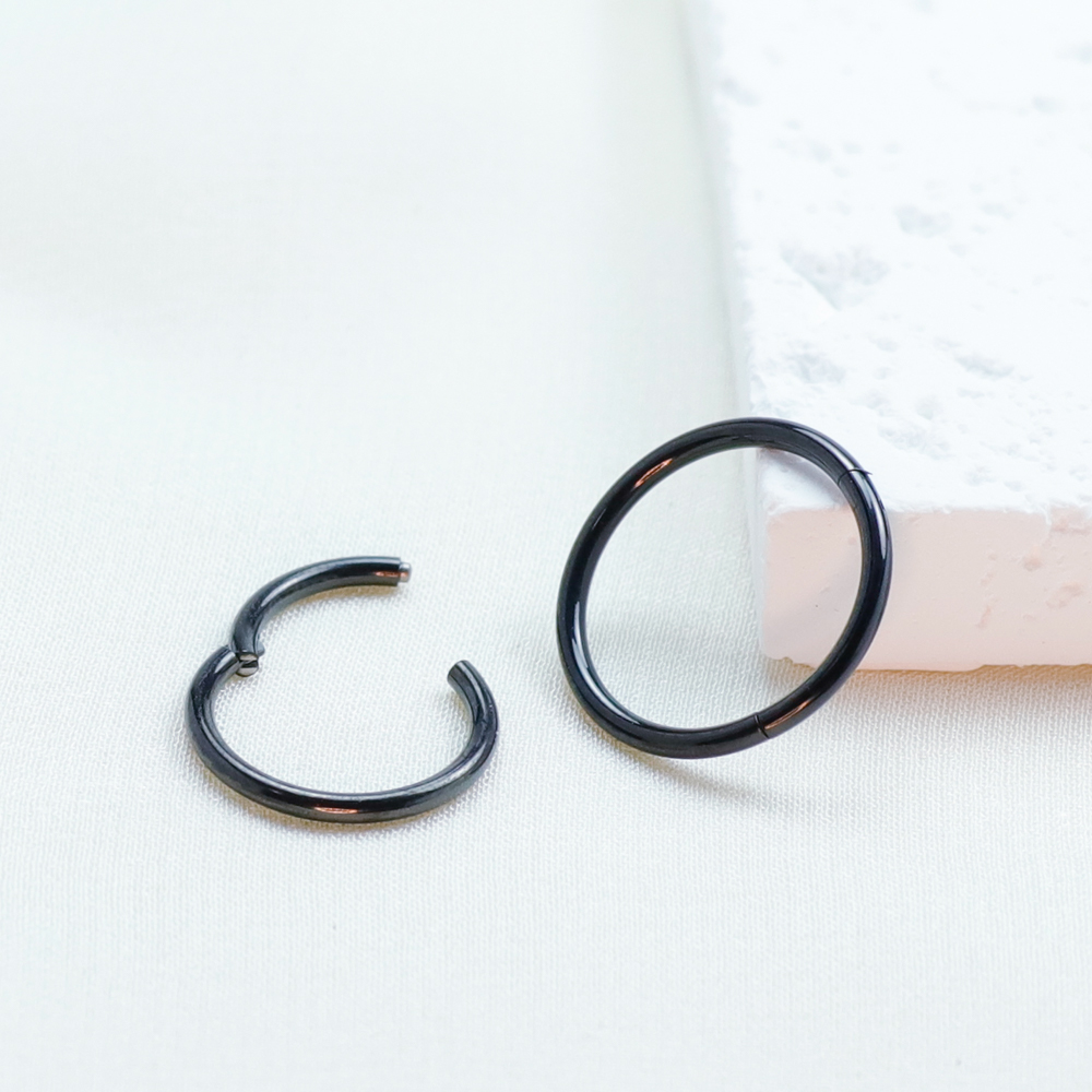 F136 Titanium Piercing Black N - مراجعة Body Jewelry Implant Grade Titanium وسعره