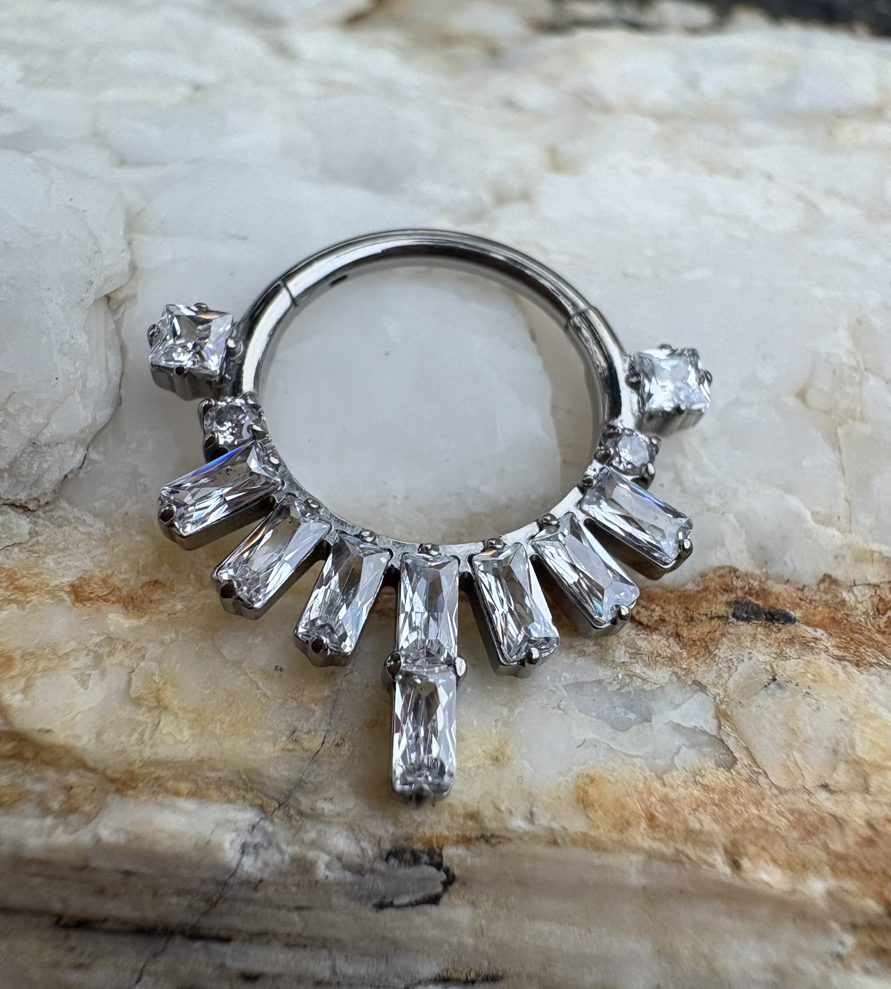 16G Implant Grade Titanium Hin - مراجعة Body Jewelry Implant Grade Titanium وسعره