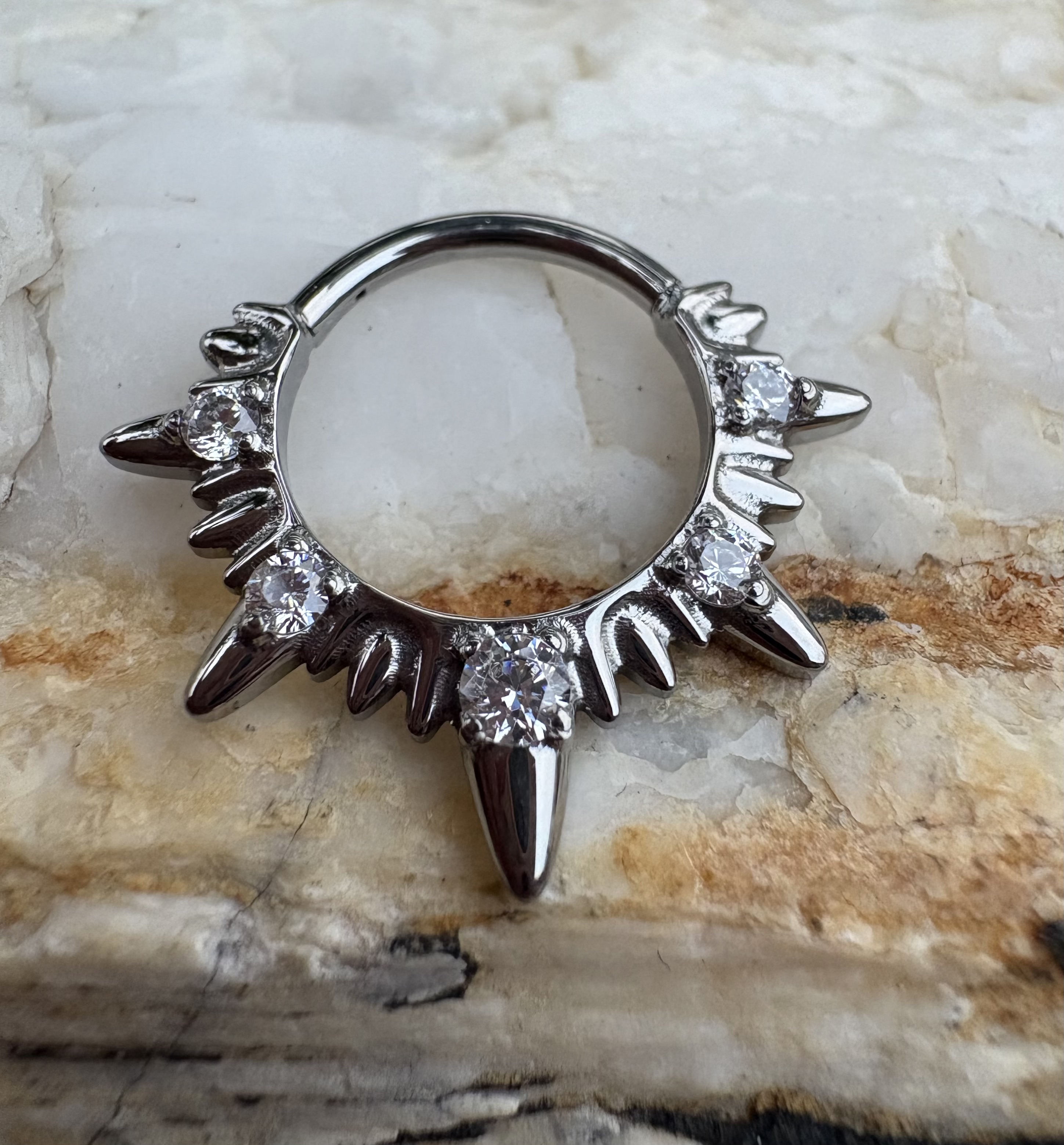 16G Implant Grade Titanium Hin - مراجعة Body Jewelry Implant Grade Titanium وسعره